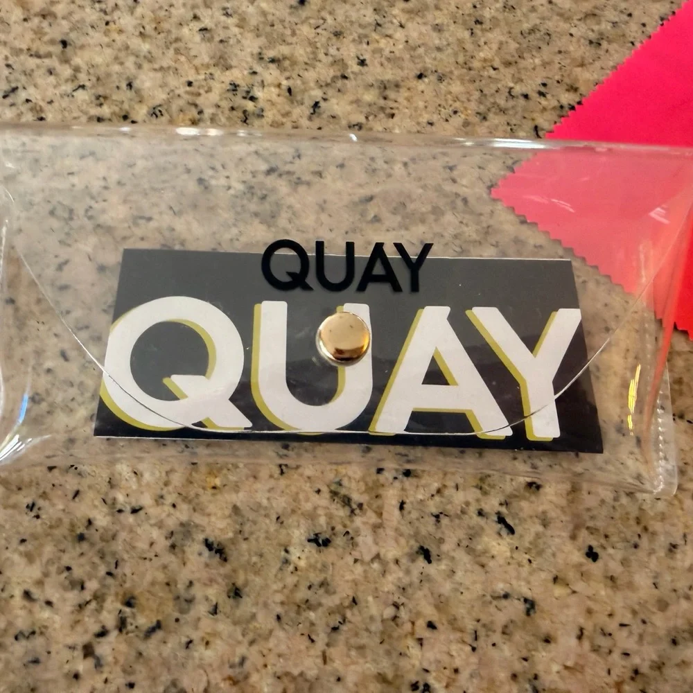 Quay Australia Blue Light Glasses - Picture 2 of 2